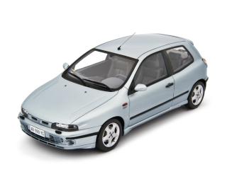 Fiat Bravo 2.0 HGT 1995 Grigio Sassi Laudoracing 1:18 Resinemodell (Türen, Motorhaube... nicht zu öffnen!)